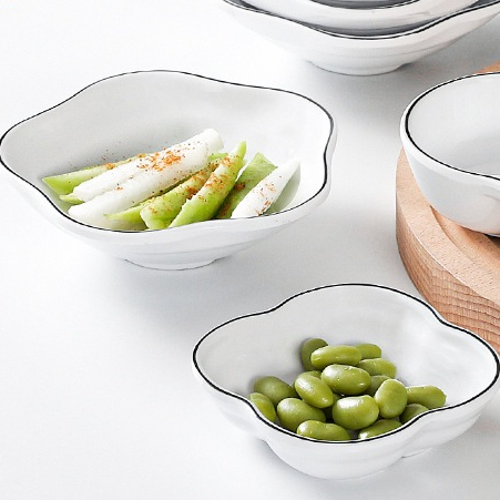 Bát Chấm Tròn Phíp Trắng Viền Đen Melamine Phong Cách Châu Âu 111036